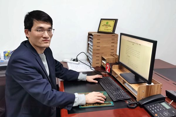 高存存_副本.jpg