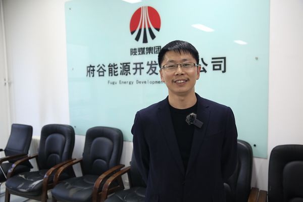 王琪_副本.jpg