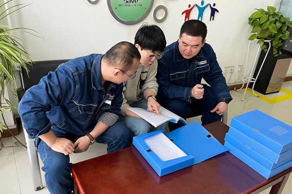 2E1A85F44575B6F9DD78168DBDA940DF_副本.jpg