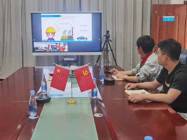 新闻类--战疫情不放松，技术微课练内功--张宝宝_副本.jpg