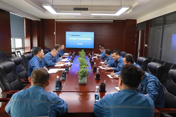 冯吉1.jpg