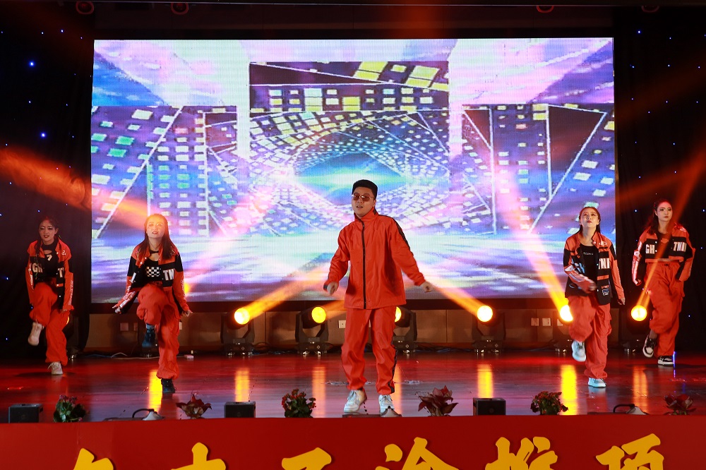 现代舞《战无不胜》2.JPG