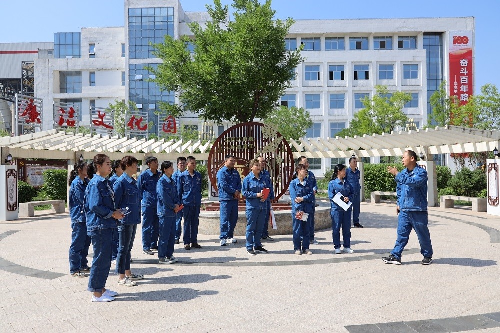 德润陕煤家风建设，廉内助座谈会 (4).JPG