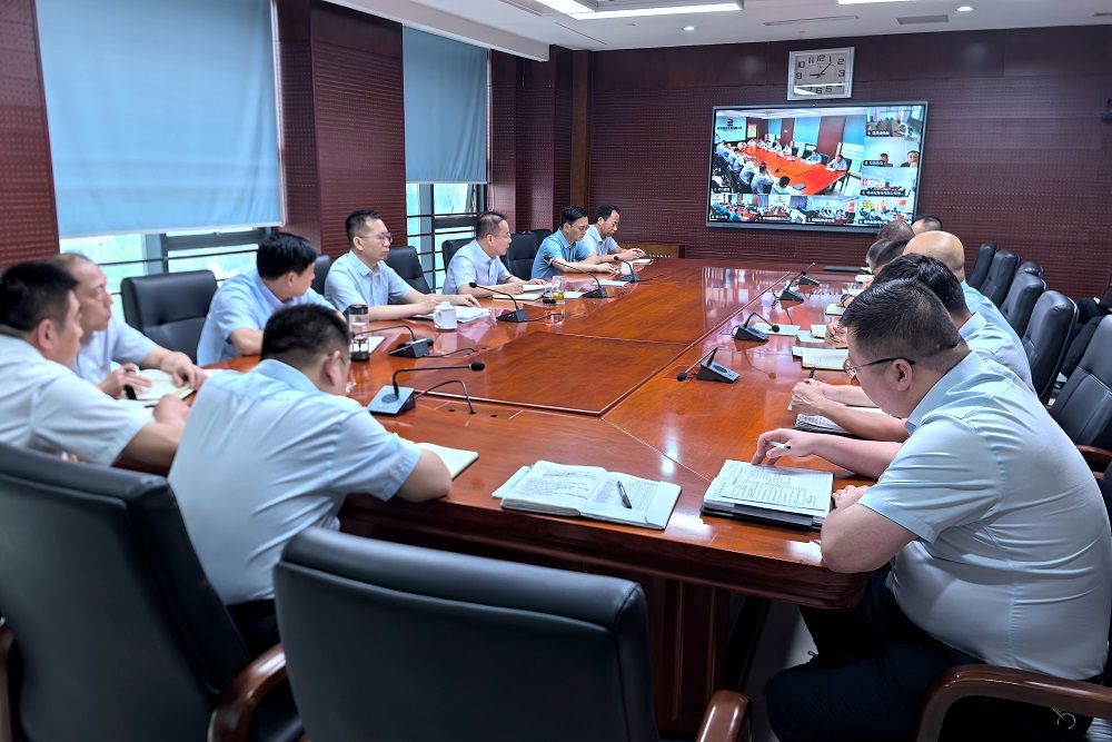 开会2.jpg