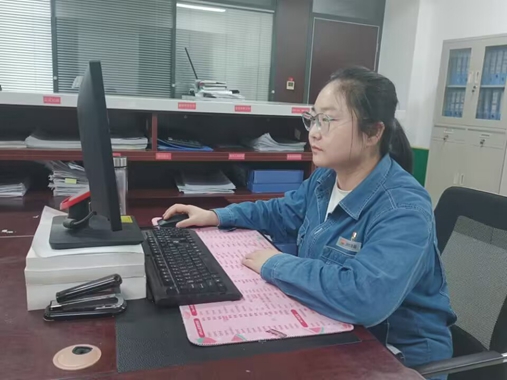 221753140001533116.jpeg 吴冰_副本.jpg