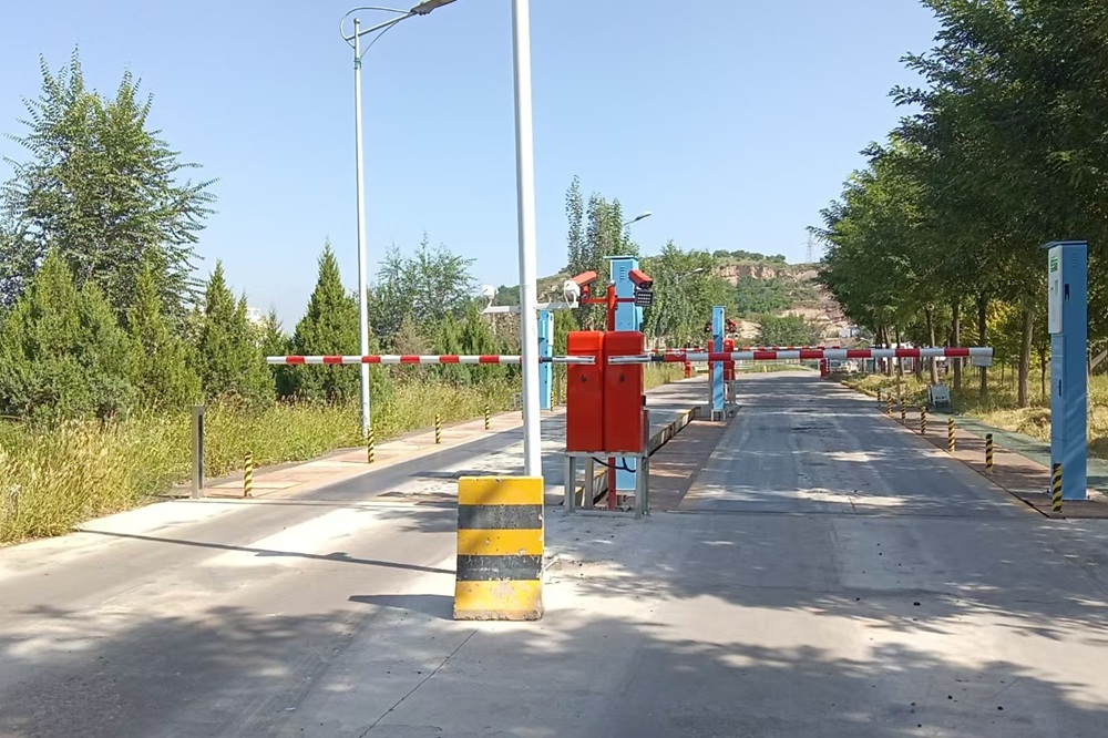 59e553cb35f9a90e8892f0079f2baf0a.jpg
